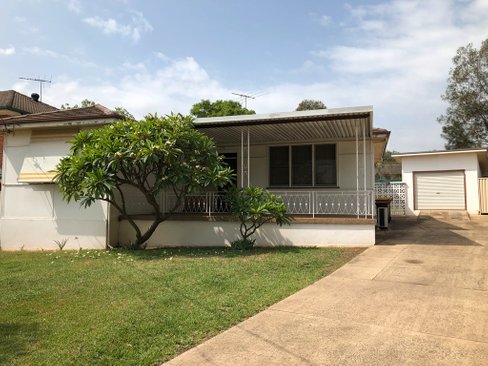 27 Hodgkinson Street, PANANIA NSW 2213