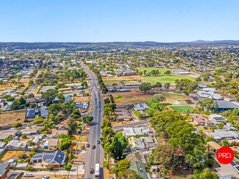 27 Holmes Road, LONG GULLY