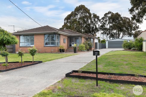 27 Jory Street, CRESWICK VIC 3363