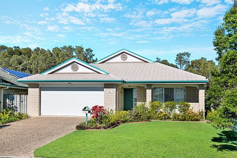 27 Kingfisher Circuit, KINGSCLIFF NSW 2487