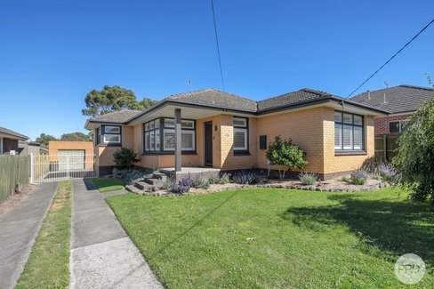 27 Lavinia Drive, BALLARAT NORTH VIC 3350