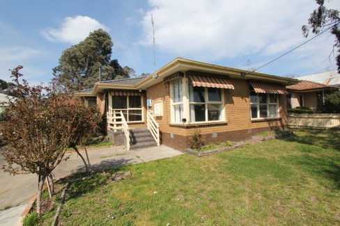 27 Lightfoot Avenue, MOUNT PLEASANT VIC 3350