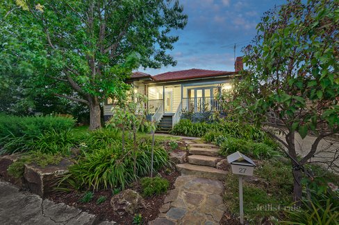 27 Linda Avenue Box Hill North 3129
