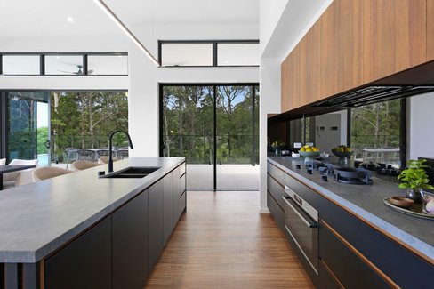 27 Martha Ruddy Way, Tallebudgera QLD 4228