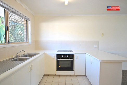 2/7 Melinda Street, SOUTHPORT QLD 4215