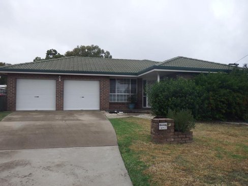 27 Nancy Street, TAMWORTH NSW 2340
