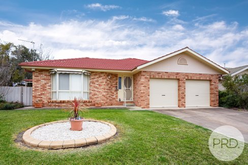 27 Nunkeri Street, GLENFIELD PARK NSW 2650