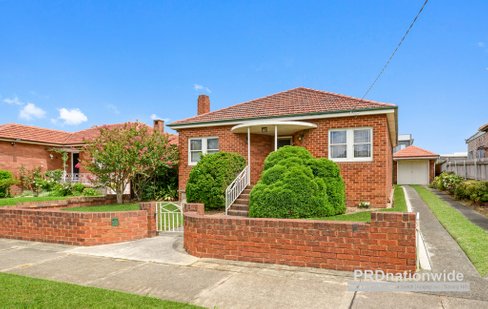 27 Panorama Road, KINGSGROVE NSW 2208