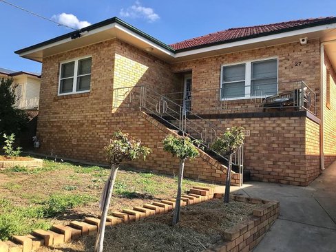 27 Phillip Street, TAMWORTH NSW 2340