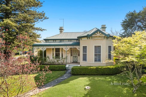 27 Raglan Street Daylesford 3460