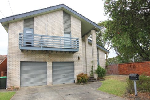 27 Raymond Avenue, ROSELANDS NSW 2196