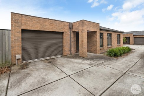 2/7 Rowlands Street, SEBASTOPOL VIC 3356
