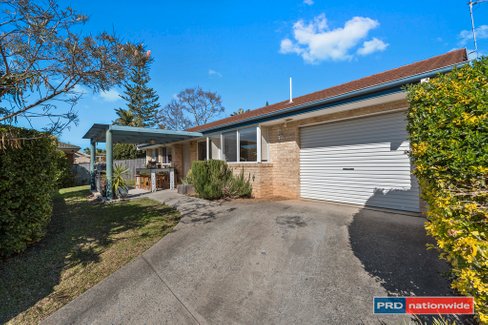 2/7 Russ Hammond Close, KORORA NSW 2450