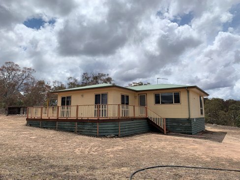 27 The Glen Road, MANAR NSW 2622