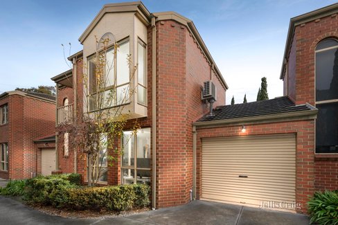 2 70 Kororoit Creek Road Williamstown North 3016