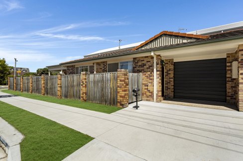 2/70 Nobby Parade, MIAMI QLD 4220