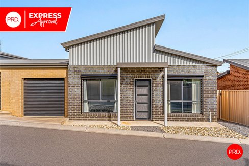 2/71 Allingham Street, GOLDEN SQUARE VIC 3555