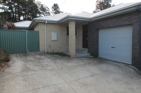 2/712 Geelong Road, CANADIAN VIC 3350