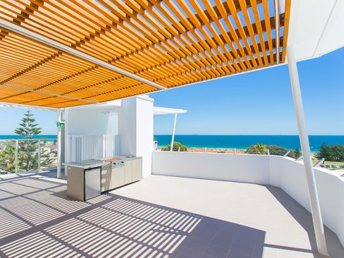 27/272 West Coast Hwy, SCARBOROUGH WA 6019