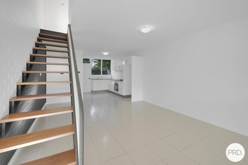 2/74A Pacific Parade, BILINGA QLD 4225