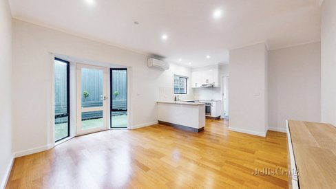 2/77a Carroll Crescent Glen Iris 3146