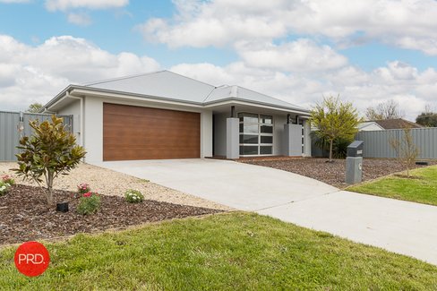 27A Mecca Lane, BUNGENDORE NSW 2621
