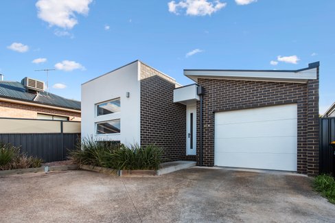 27b Prouses Road, NORTH BENDIGO VIC 3550