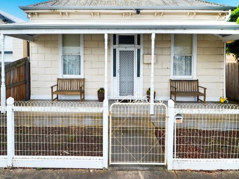 28 Anderson Street East Geelong 3219
