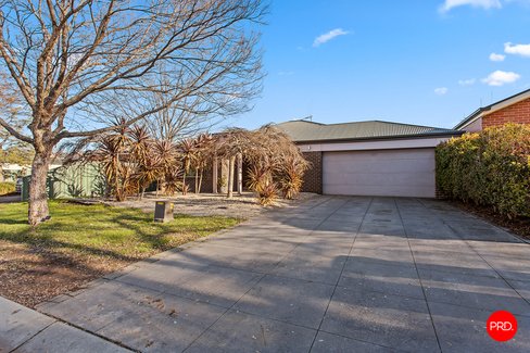 28 Candlewood Dr, STRATHFIELDSAYE VIC 3551