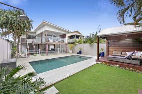 28 Chainey Avenue, MIAMI QLD 4220