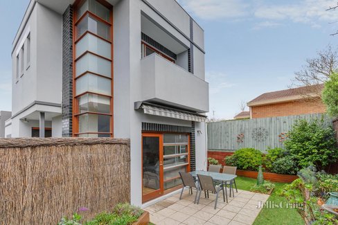 2 8 Clifton Road Hawthorn East 3123