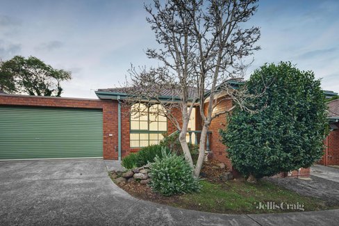 2 8 Florence Road Surrey Hills 3127