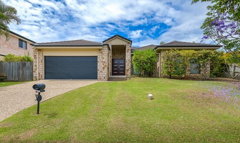 28 Gumleaf Drive, MOLENDINAR QLD 4214