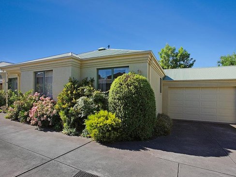 2 8 Ireland Street Ringwood 3134