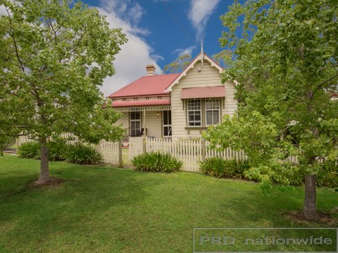 28 King Street, EAST MAITLAND NSW 2323