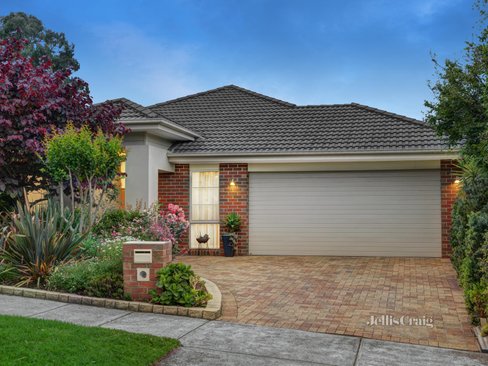 28 Lyell Parade Greensborough 3088