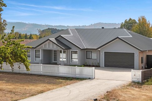 28 Main Road Lancefield 3435