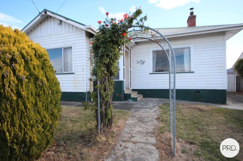 28 Maple Avenue, MOONAH TAS 7009