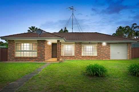 28 Martha Crescent, Cranebrook NSW 2749