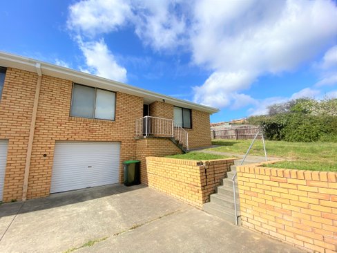 2/8 Paringa Road, GLENORCHY TAS 7010