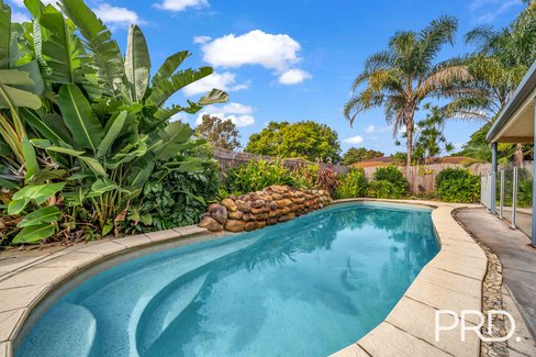 28 PEEL Street, REDLAND BAY QLD 4165
