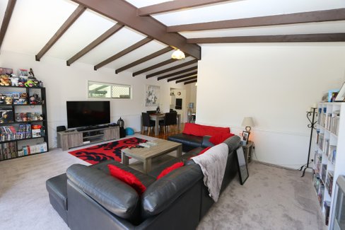 28 Susanne Street, SOUTHPORT QLD 4215