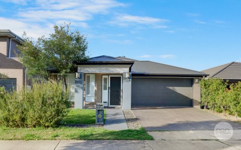 28 Tengala Drive, JORDAN SPRINGS NSW 2747