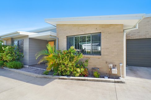 2/8 Western Avenue, TARRO NSW 2322