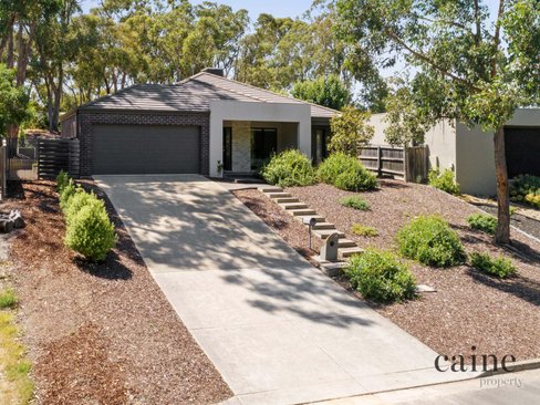 28 Zoe Drive Mount Helen 3350
