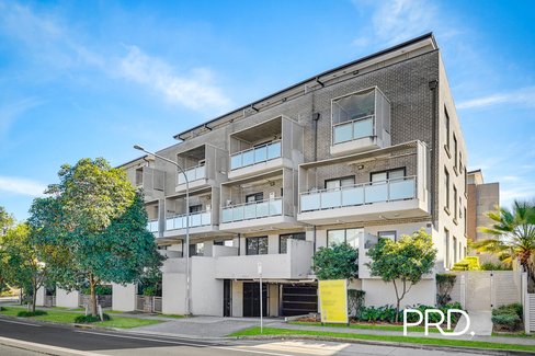 28/1 Glenmore Ridge Dr, Glenmore Park NSW 2745
