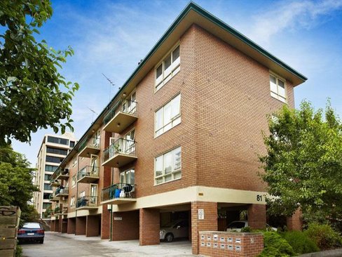 2 81 Park Street St Kilda West 3182