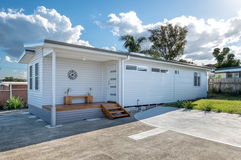 2/83 Kanahooka Rd, KANAHOOKA NSW 2530