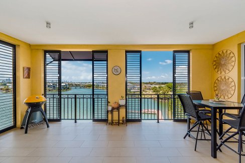 28/3030 The Boulevard, CARRARA QLD 4211