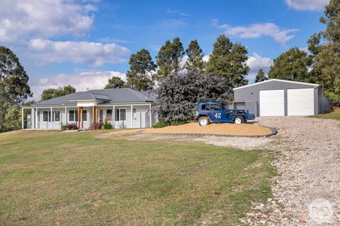 285 Tantaus Road, DEREEL VIC 3352